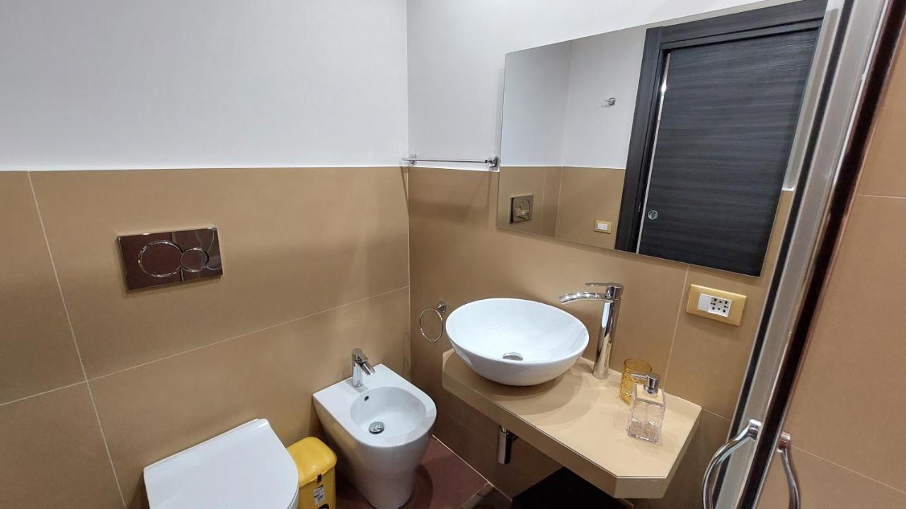 I 3 Principi, Garibaldi Suites Катания Экстерьер фото